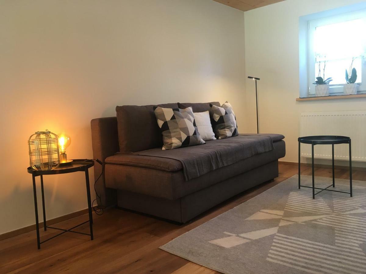 Wohnung In Zentraler Lage Im Rheintal 거치즈 외부 사진